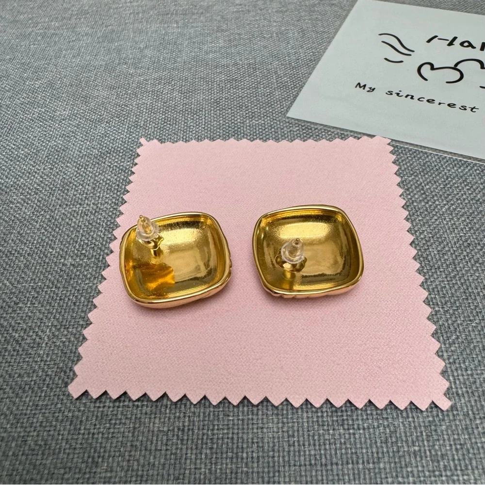 ✨🆕CLARA Gold Earrings | Stainless Steel 18K PVD Gold✨ - Picture 5 of 17